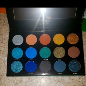 Hipdot Eyeshadow Pallet